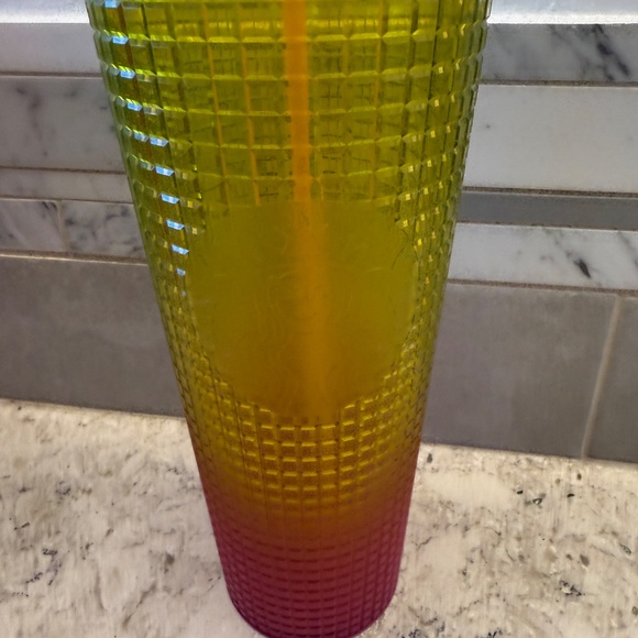 Starbucks 2022 Summer collection Venti 24 oz Cold Cup Tumbler yellow & pink‎ - Picture 2 of 7